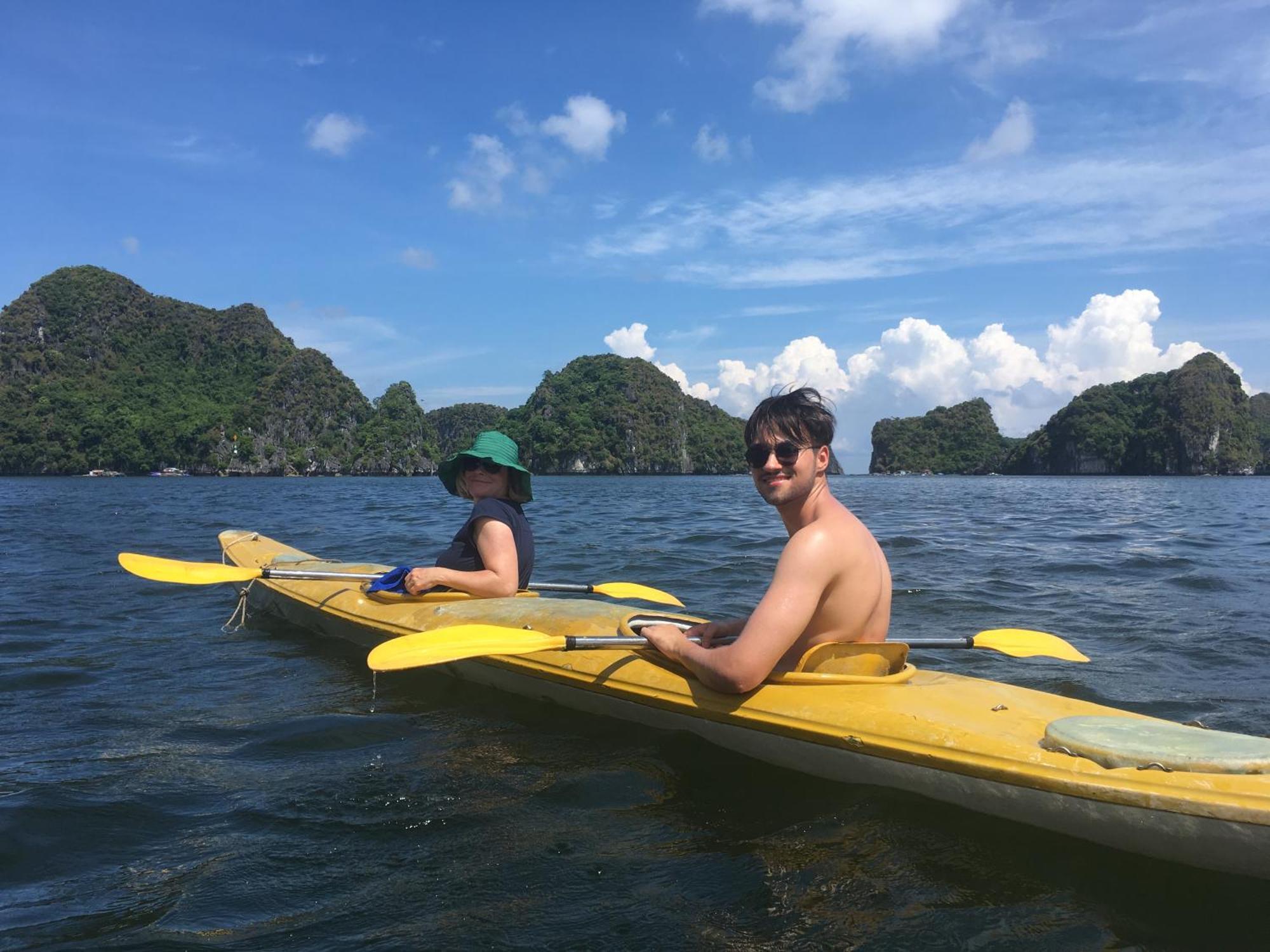 Hotel Cat Ba Bay Cruises Dong Khe Sau Exterior foto